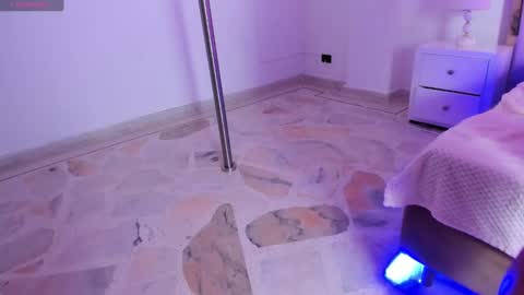 Scarlett Ross  online show from 19, 2, 2025