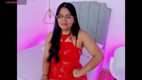 Scarlett Whitmore online show from 3, 12, 2025