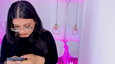 Scarlett Whitmore online show from 4, 12, 2025