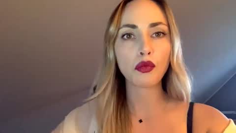 ScarlettxBlonde online show from 26, 3, 2026