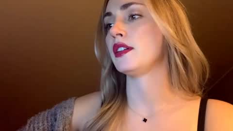 ScarlettxBlonde online show from 12, 4, 2026