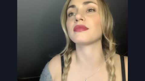 Snapshot of scarlettxblonde chatting on 15, 5, 2026 ScarlettxBlonde online show from 15, 5, 2026