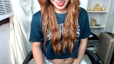 Queen Scarlet online show from 8, 1, 2025