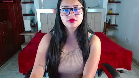 scarllet online show from 22, 1, 2025