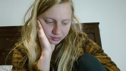 ScarTit Bernhard online show from 4, 3, 2025