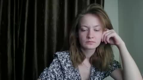 Snapshot of scented_elsa chatting on 28, 4, 2026 Elsa online show from 28, 4, 2026