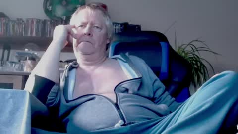 Thomas online show from 2, 1, 2025