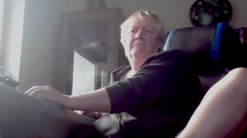 Thomas online show from 23, 2, 2025