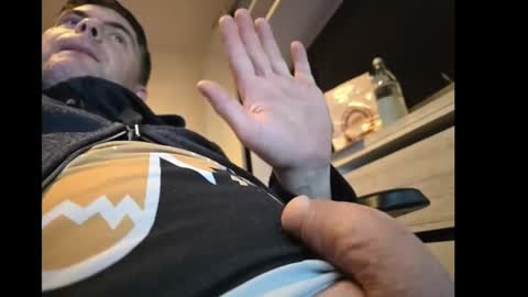 schosch01 online show from 16, 12, 2024