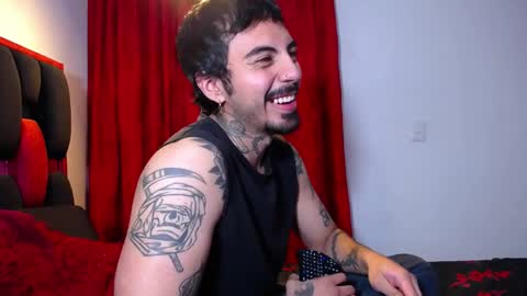 Snapshot of scockpion_ chatting on 7, 5, 2026 Alejandro help me to reach 200 thumps up online show from 7, 5, 2026
