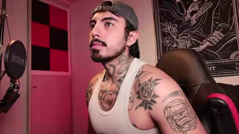 Snapshot of scockpion_ chatting on 12, 6, 2026 Alejandro help me to reach 200 thumps up online show from 12, 6, 2026