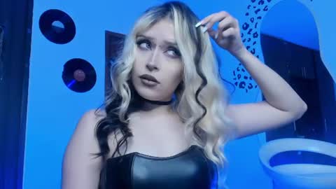 Snapshot of scorpiogoddesss chatting on 27, 7, 2026 Goddess online show from 27, 7, 2026