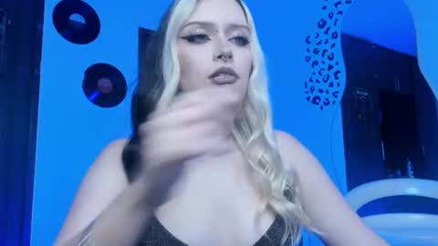 Snapshot of scorpiogoddesss chatting on 30, 7, 2026 Goddess online show from 30, 7, 2026