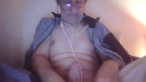 Snapshot of scotchwhieskie chatting on 5, 2, 2026 scotchwhieskie online show from 5, 2, 2026