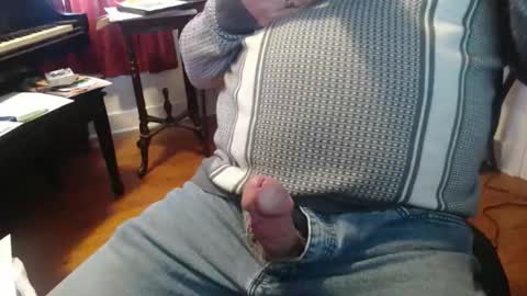Snapshot of scottbearfun chatting on 4, 2, 2026 scottbearfun online show from 4, 2, 2026