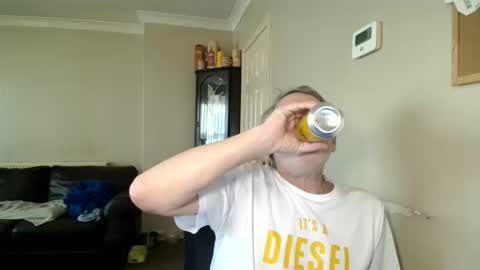 Snapshot of scottsman214 chatting on 24, 5, 2026 James online show from 24, 5, 2026