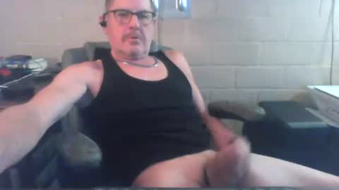 Snapshot of sdh69 chatting on 21, 5, 2026 eating pussy sucking dick online show from 21, 5, 2026