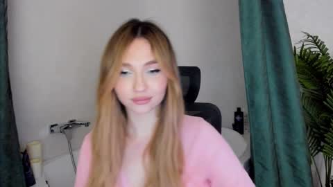 Snapshot of seaebreeze chatting on 5, 12, 2024 Kate online show from 5, 12, 2024