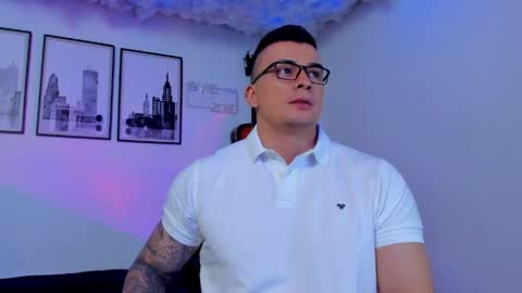 Sean Carrera online show from 1, 4, 2026