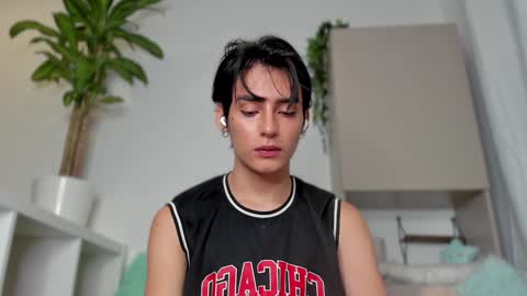 sebastian online show from 28, 1, 2025