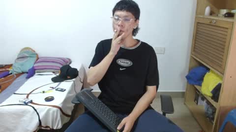 Snapshot of sebasslops chatting on 23, 4, 2026 Sebas online show from 23, 4, 2026