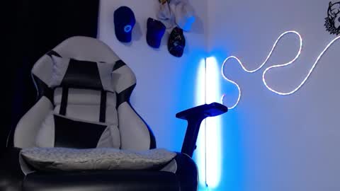 Sebastian online show from 12, 10, 2025