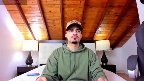 Sebastian Berne online show from 6, 3, 2025