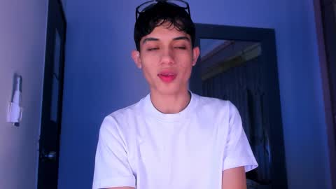 Sebastian online show from 25, 2, 2026