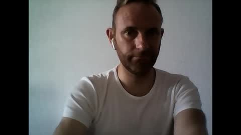 Snapshot of sebelcaballerofrances chatting on 20, 10, 2025 sebelcaballerofrances online show from 20, 10, 2025