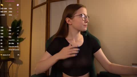 Snapshot of second_aid chatting on 20, 10, 2025 Brenda online show from 20, 10, 2025