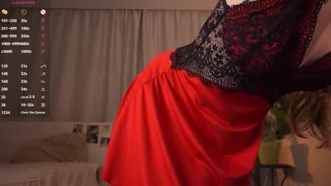 Snapshot of second_aid chatting on 27, 11, 2025 Brenda online show from 27, 11, 2025