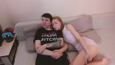 Amanda and  pair in a real life we love each other but can play with you online show from 11, 3, 2026
