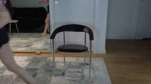 Snapshot of seduced_by_sara chatting on 9, 9, 2025 Sara online show from 9, 9, 2025