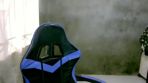 seducive_allea online show from 16, 4, 2026