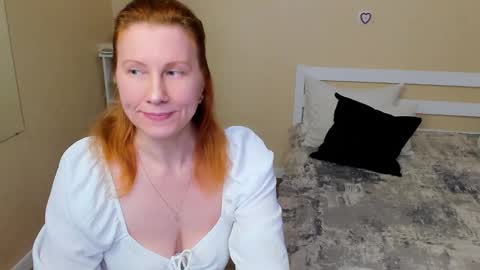 seductive_foxy_ online show from 7, 10, 2025