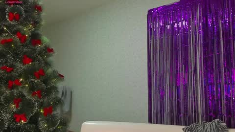 Snapshot of seductive_she_wolf chatting on 30, 12, 2024 seductive_she_wolf online show from 30, 12, 2024