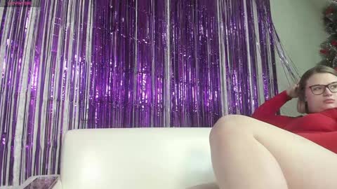 Snapshot of seductive_she_wolf chatting on 6, 1, 2025 seductive_she_wolf online show from 6, 1, 2025