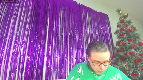 Snapshot of seductive_she_wolf chatting on 8, 1, 2025 seductive_she_wolf online show from 8, 1, 2025