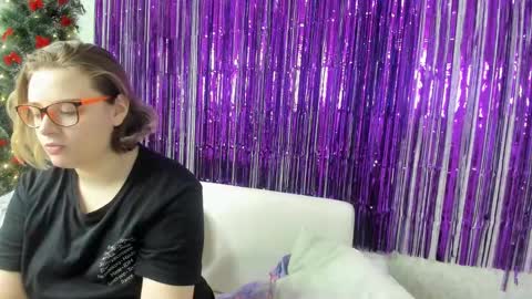 Snapshot of seductive_she_wolf chatting on 11, 1, 2025 seductive_she_wolf online show from 11, 1, 2025