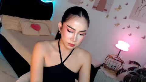 Snapshot of seductive_vana chatting on 19, 6, 2026 Vanessa online show from 19, 6, 2026