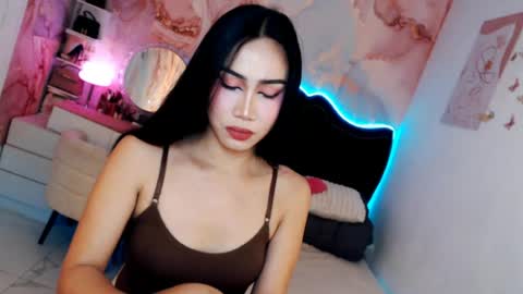 Snapshot of seductive_vana chatting on 13, 7, 2026 Vanessa online show from 13, 7, 2026