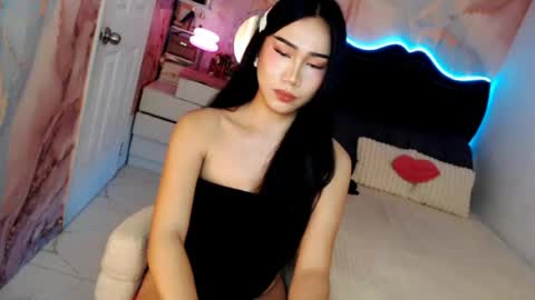 Snapshot of seductive_vana chatting on 23, 7, 2026 Vanessa online show from 23, 7, 2026