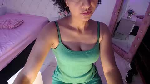 seductress_malia online show from 14, 10, 2025