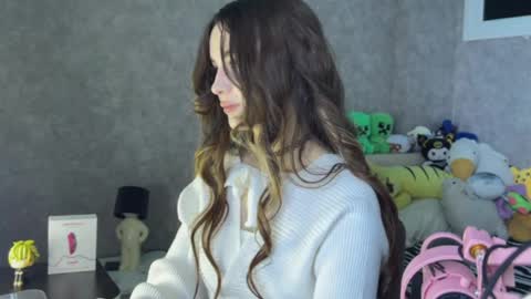 Snapshot of seeeyoubaby chatting on 24, 4, 2026 Slavia online show from 24, 4, 2026