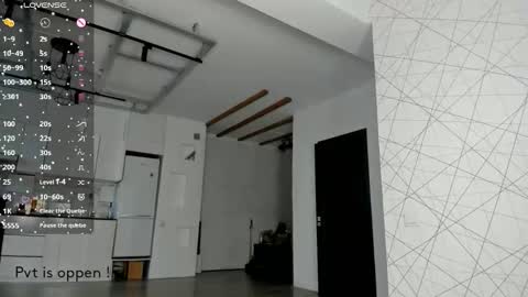 Akira Youri online show from 6, 11, 2025