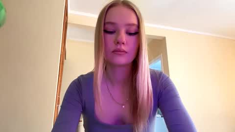 Snapshot of seemabensch chatting on 2, 3, 2026 Kristie online show from 2, 3, 2026