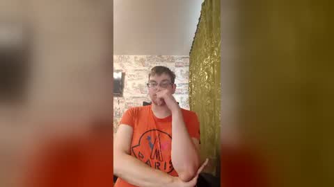 Snapshot of seksiboy854064 chatting on 8, 7, 2026 seksiboy854064 online show from 8, 7, 2026