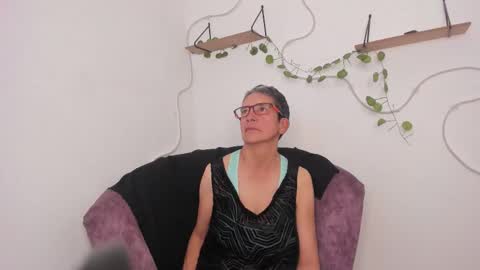 Selena online show from 19, 11, 2025