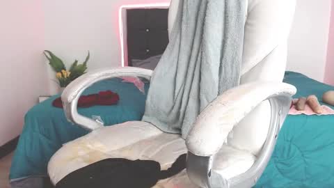 Snapshot of selena_hotmilf chatting on 27, 1, 2025 Selena online show from 27, 1, 2025