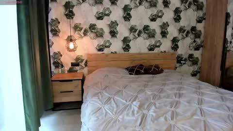 Selena online show from 12, 3, 2026